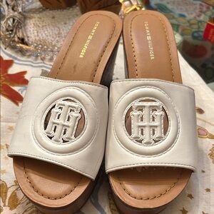 Tommy Hilfiger Women's White and Brown Wedge Sandals